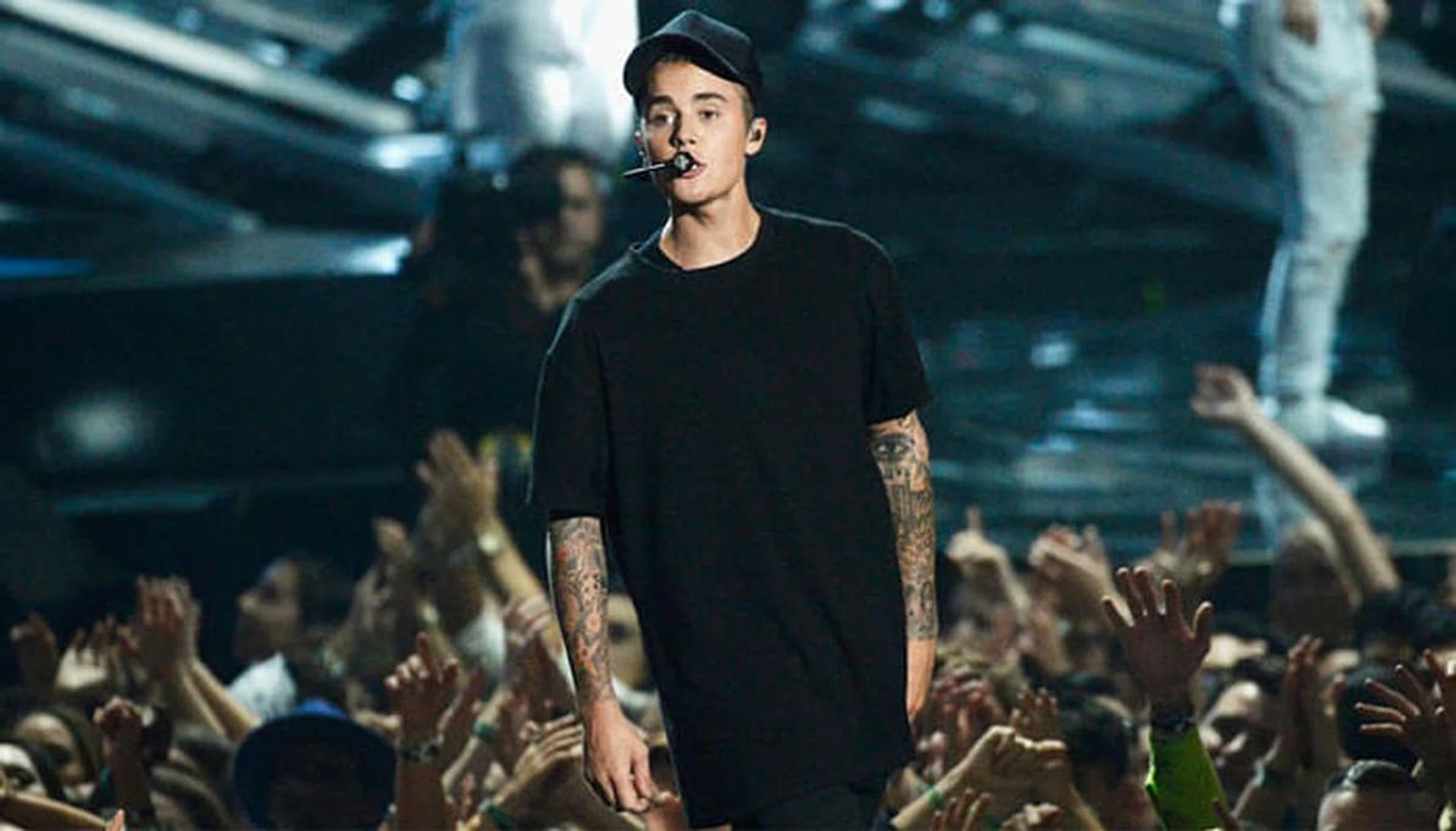 justin bieber to perform at grammys 2016