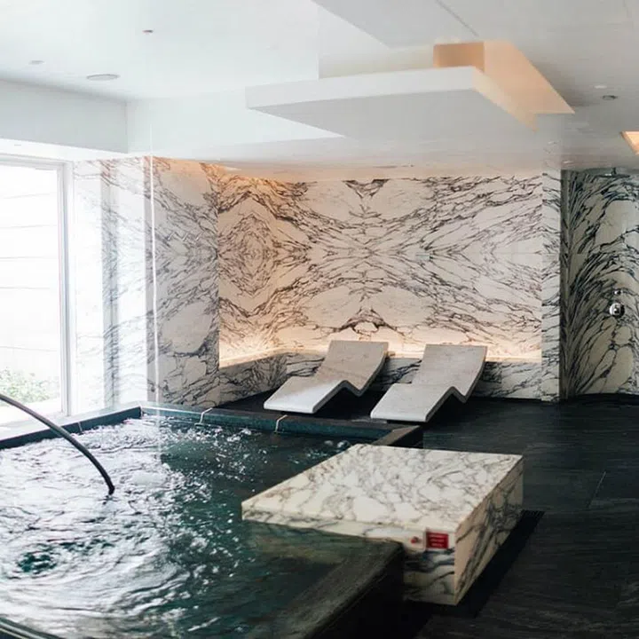 What could be better than an afternoon of next-level pampering at the expert hands of the therapists at The St. Regis Singapore’s Remède Spa? Devised to target aches and tension, this body ritual begins with a 90-minute Deep Tissue Sports Massage where the therapist performs a series of massage techniques using firm pressure to loosen knots from stiff muscles. An improvement in mobility and flexibility can be expected, along with a sense of wellbeing. Then, your man’s worn out legs and feet will be given a new lease of life as he enjoys a 60-minute Bastien’s Pedicure. The pinnacle of foot care, this treatment eliminates dry cuticles and rough calluses using high-tech tools like a dentist’s drill and scalpel while special massage techniques are also performed to alleviate water retention and improve foot health. He will also have access to the spa’s facilities where he can continue his wellness experience. Finally, he can enjoy a delightful luncheon at LaBrezza, The St. Regis Singapore’s poolside restaurant, which serves fresh and authentic Italian cuisine.
Photo: Getty