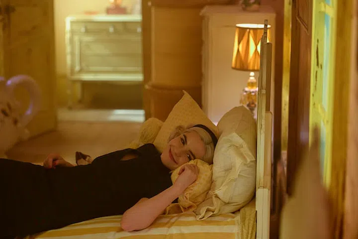CHILLING ADVENTURES OF SABRINA (L to R) KIERNAN SHIPKA as SABRINA in episode 210 of CHILLING ADVENTURES OF SABRINA Cr. DIYAH PERA/NETFLIX © 2020
