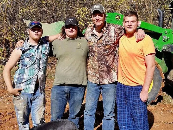 Blake Shelton reportedly rescued four men—Bryar and Lenyell Blanton, Adrian Poplin and Josh Turner—from a dangerous mudslide near the Washita River in Ardmore, Oklahoma.
"Me and my buddies were checking out the river, when some of my buddies [accidentally] slid into a big mud hold and got stuck for about two hours," Bryar told Entertainment Tonight. "Me and Adrian started walking down the road [looking for help] and Blake and his dog, Betty, stopped and picked us up in his truck."
Shelton then suggested that he drive Bryar and his friends back to their vehicle. "Then, we went back to the river and he tried to get them out with his truck. He couldn't do it, so he said he would be back in 15 minutes with his tractor," Bryar added. "I was just like, 'Heck yeah!' and asked him for a photo with us. He lives about 45 minutes from me."
"If it wasn't for Blake, I would have been out there for countless hours," he concluded in a second interview with E! News. "And yeah, I would say he is a hero."
If you didn't quite understand why Gwen Stefani is so smitten with the "Hillbilly Bone" singer before, well, now ya know. Photo: Bryar Blanton