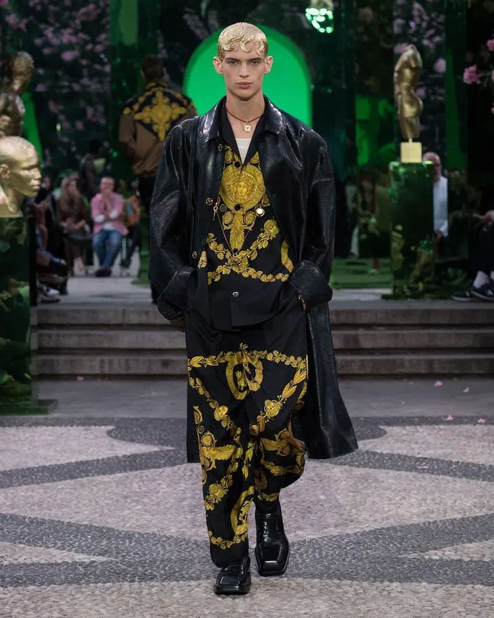Photo: Versace