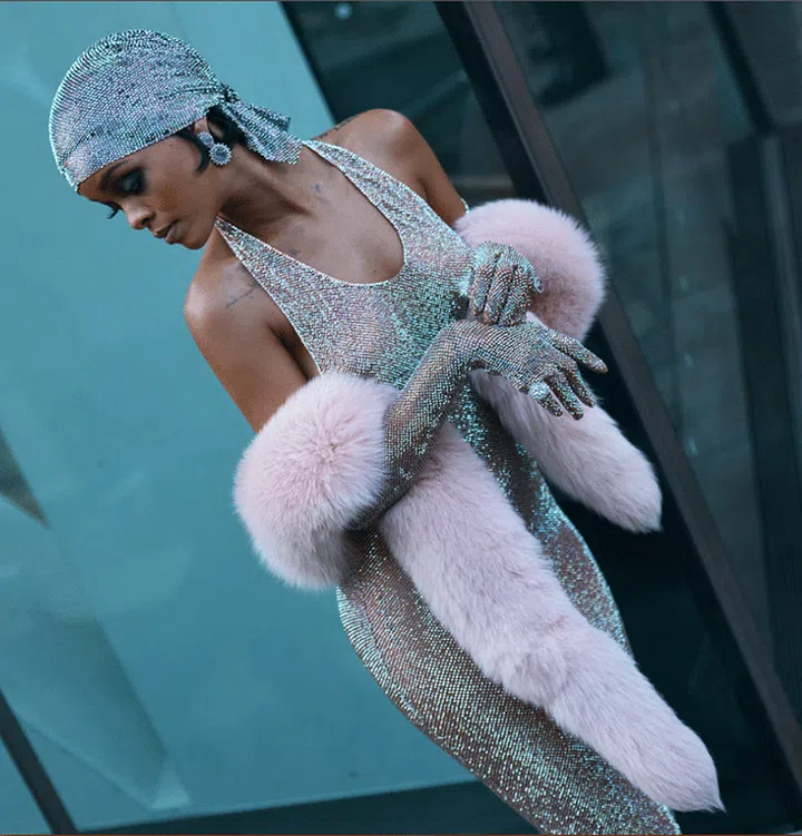 Starting the "naked dress" movement in a custom Adam Selman look, while accepting the 2014 CFDA Fashion Icon Award. Photo: Getty 