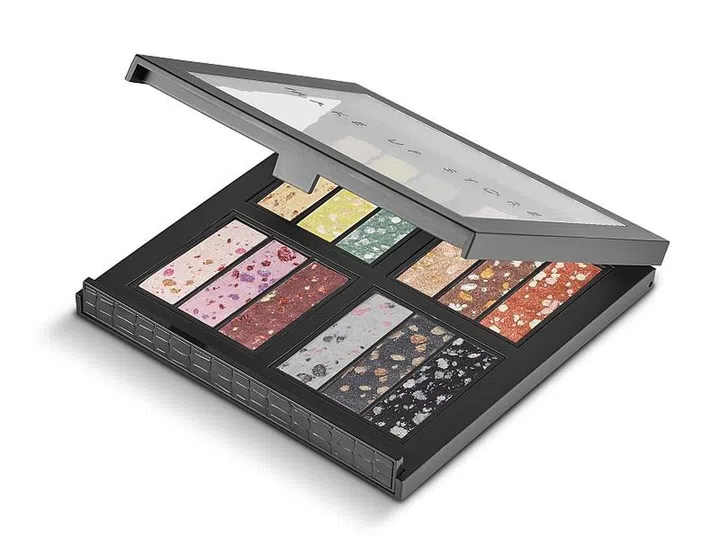 Packed with 12 super versatile shades, each colour blends smoothly for intense colour payoff. 