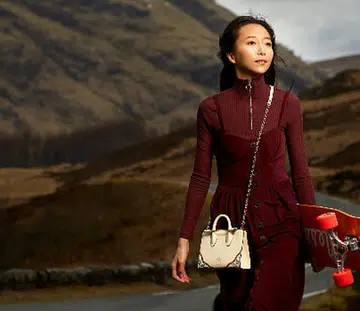 Ko Hyojoo, Strathberry