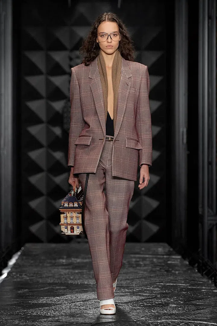 hbsg-fall-fashion-trends-to-shop-now-louis-vuitton