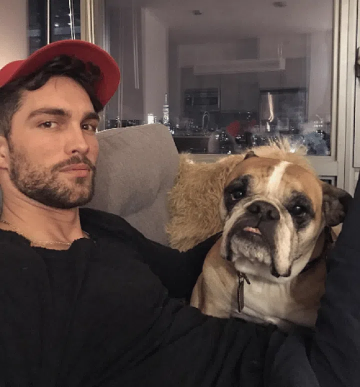 Knows his angles, so does his dog. 
Follow at: @thesorensen