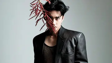 Harper’s BAZAAR Singapore local actor singer Starlight Boys Yang Yan Joel Low