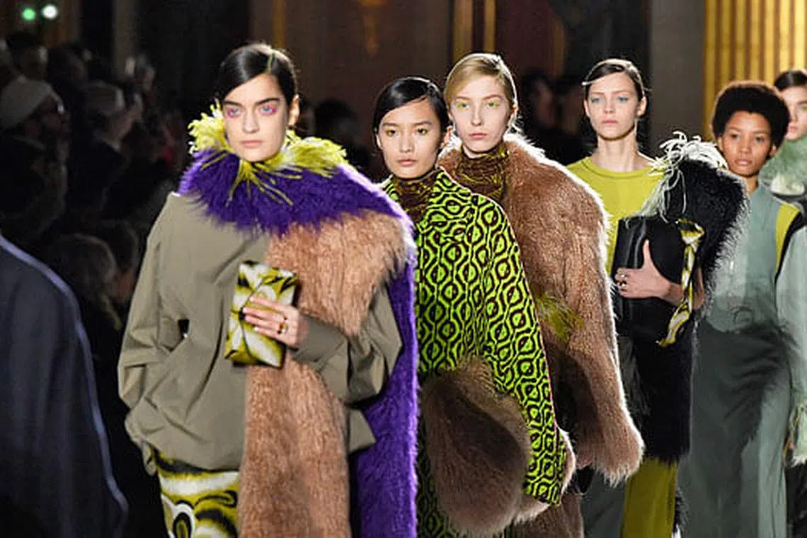 Paris Fashion Week: 10 Best Looks From Dries Van Noten FW18