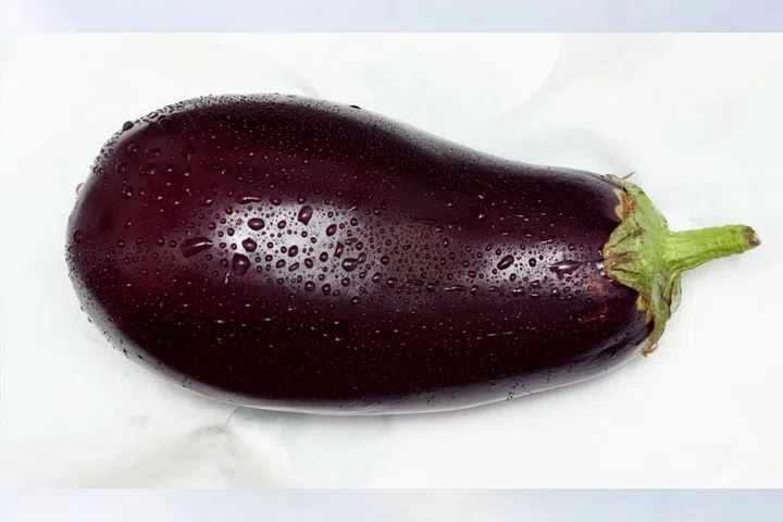 Eggplant is beloved substitute for meat because it easily soaks up flavor. Unfortunately, this also leads to it's downfall; because they act like sponges, eggplant not only pick up flavor, but soak up all the fat, calories, and sodium as well.
