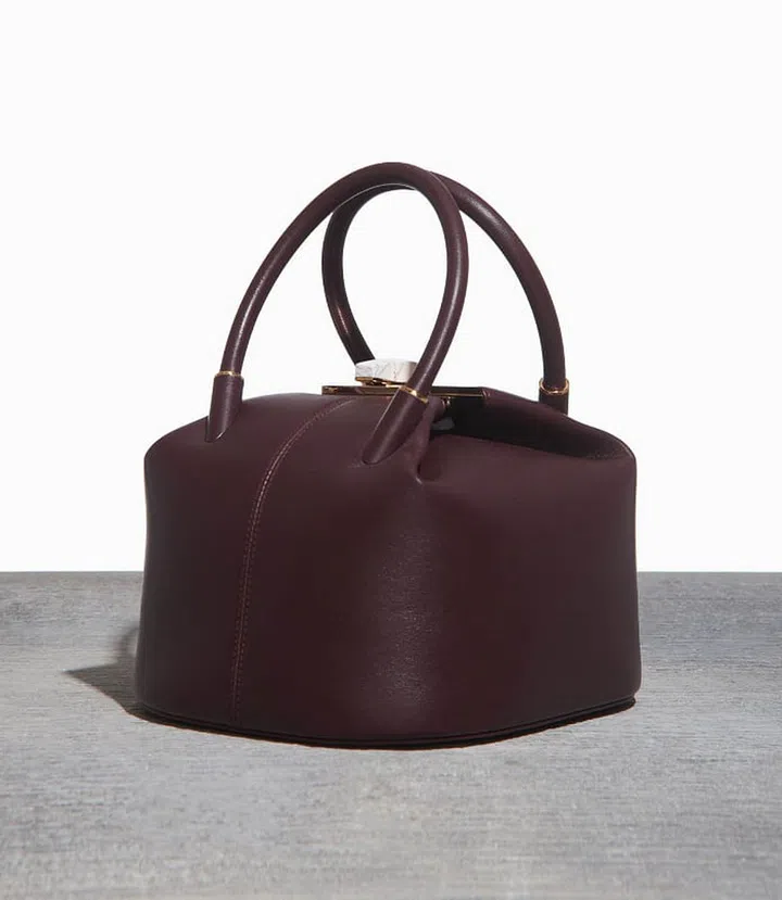 Baez bag in burgundy leather (Photo: Gabriela Hearst)