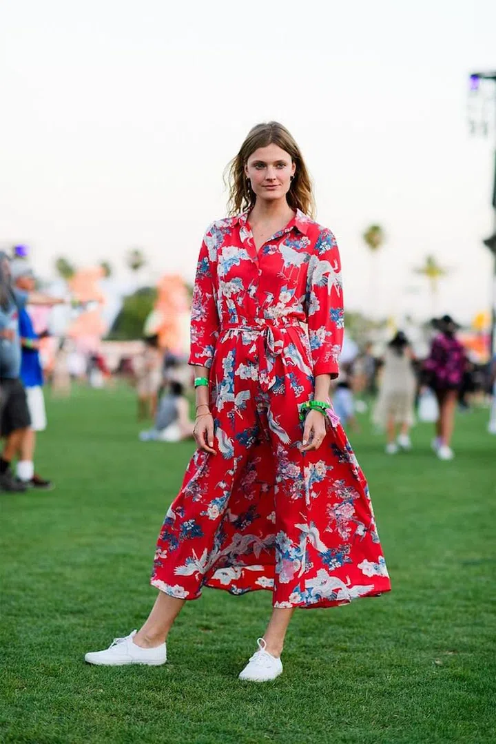 Give your sandals a break and try pairing classic white sneakers with your summer dresses instead.

Photo: Tyler Joe