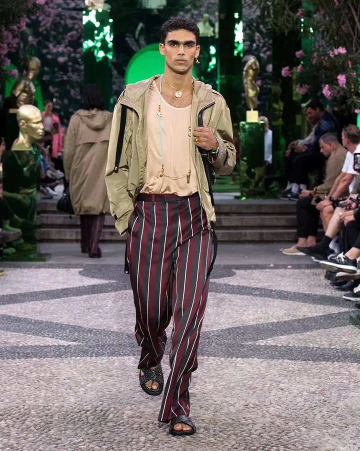 Photo: Versace