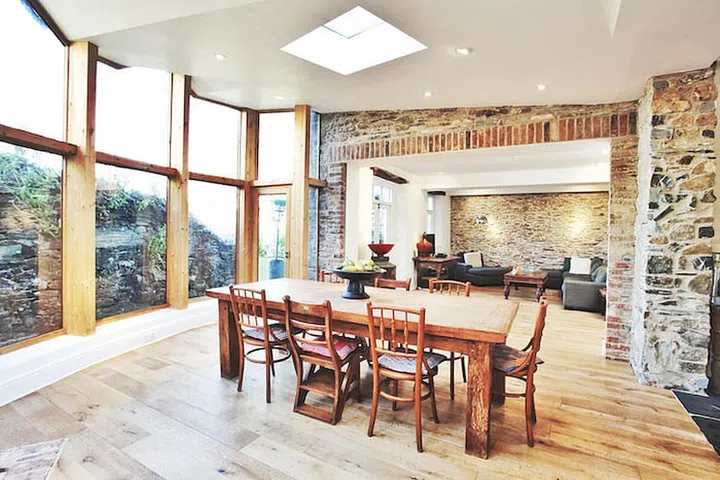 ANRÁN, A Farmhouse In Devon That Blends Big‐City Sophistication And Country Charm