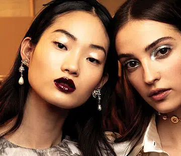 Chanel Metiers d'Art backstage beauty