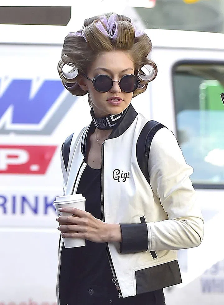 So This Is How Gigi Hadid Gets That Hair
