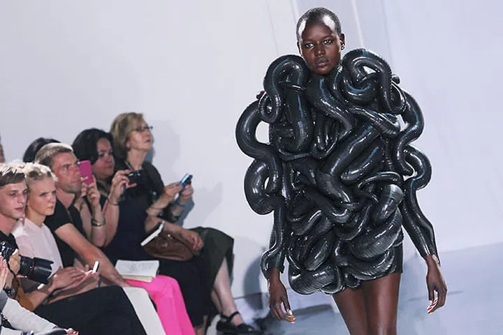 The Definitive Schedule For Haute Couture Fashion Week