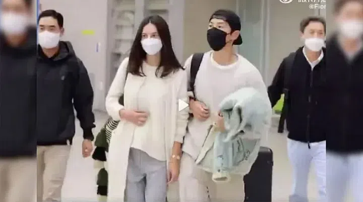 Song Joong-ki and British girlfriend