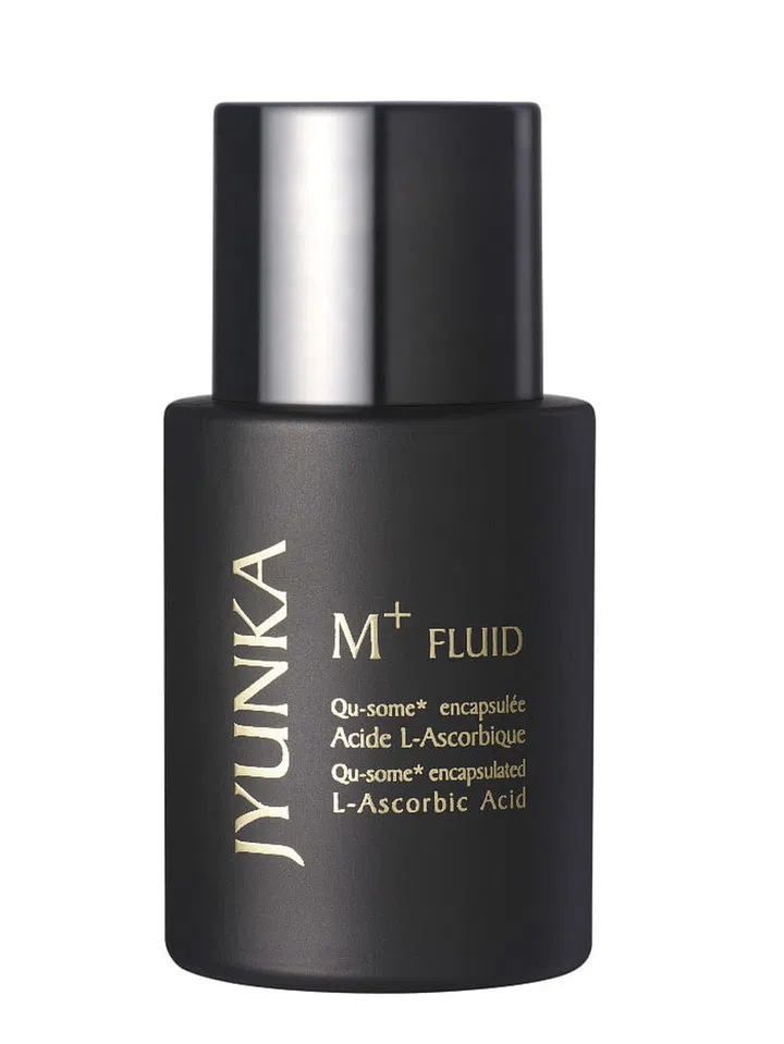 Encapsulated with nano-capsules, vitamin C penetrates deep within skin layers to stimulate collagen production, regulate melanin synthesis and improve skin texture.
