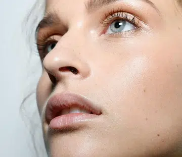 Hyaluronic Acid Hydrated Skin