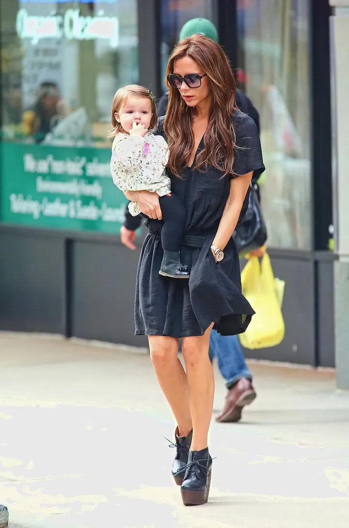 50924167 Victoria Beckham spend the day shopping with her daughter Harper on October 23, 2012 in New York City, New York. The pair went shopping at Prada, Baby Gucci and Miu Miu in midtown Manhattan and finished their day with a trip to Gristedes for groceries. FameFlynet, Inc - Beverly Hills, CA, USA - +1 (818) 307-4813