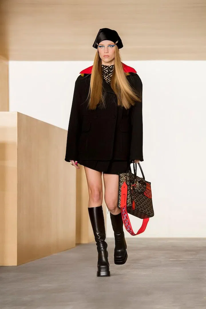 Photo: Versace