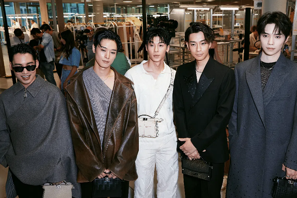 【新品、】ted stole/hyeon