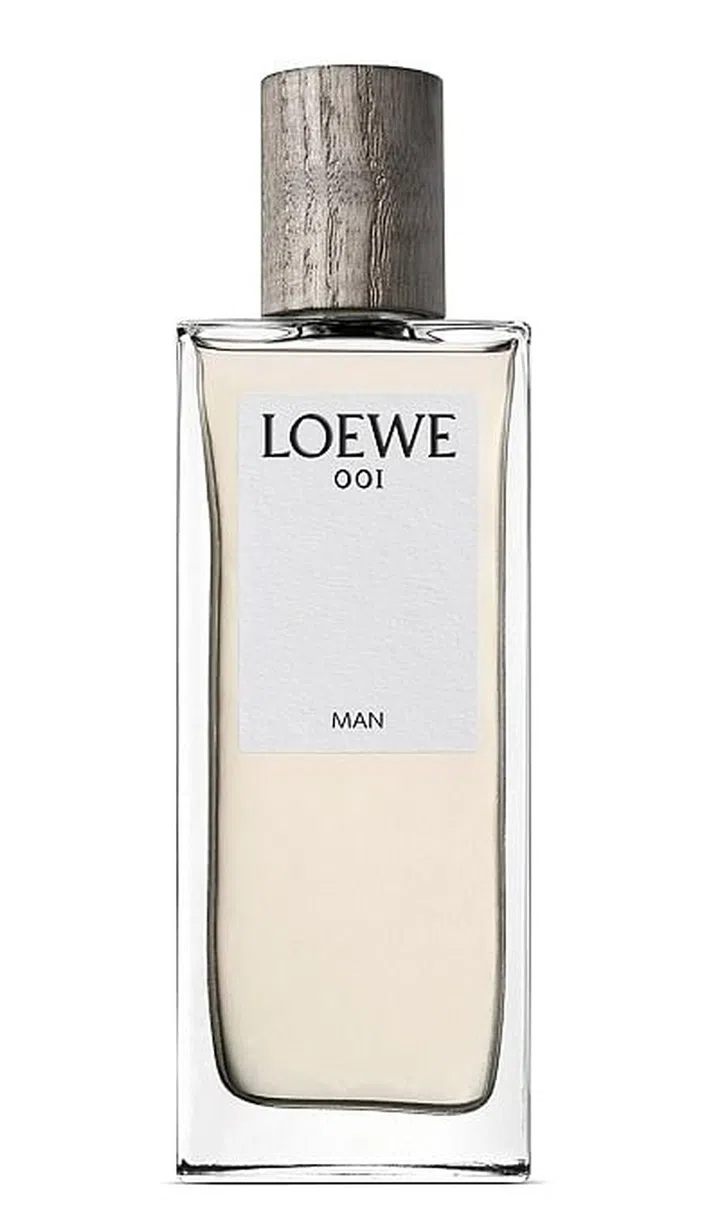 What could be sexier than a scent that is inspired by the morning after? With notes of tangerine, bergamot, sandalwood, cedar and musk, it is both exhilarating and sensual. 