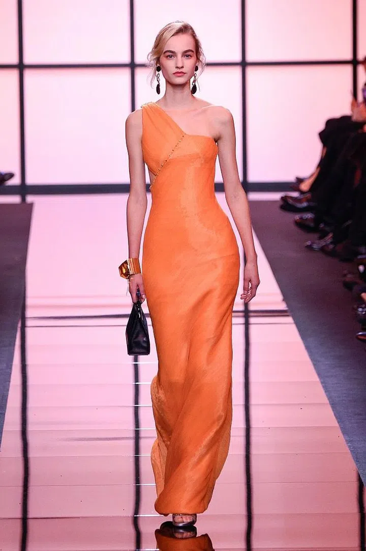 The first-time Oscar nominee Naomie Harris never fails to impress on the red carpet. We know she already has a penchant for Armani and we think this bold colour and striking silhouette would suit her down to the ground.