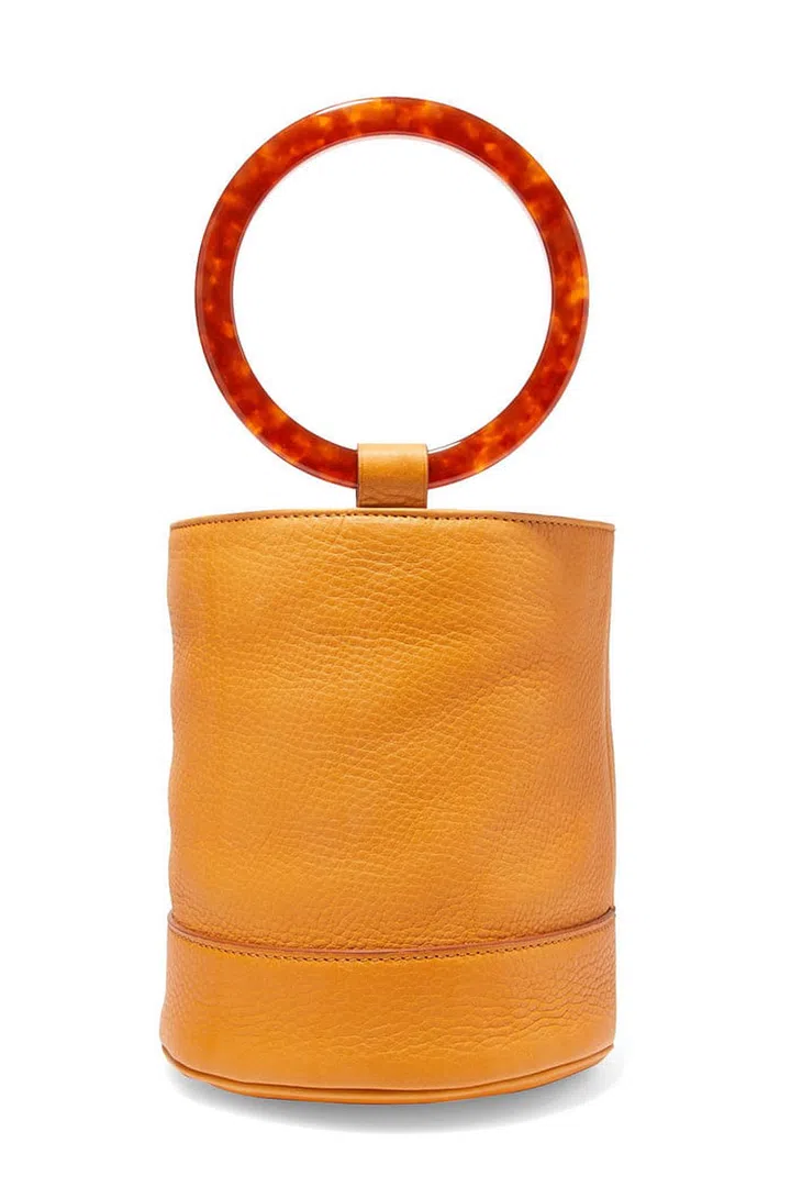 There is a reason why Simon Miller's Bonsai bags are always selling out. Chic, simple and effortless! It's time to hop on the bandwagon