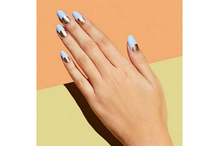 Photo: Instagram @paintboxnails
