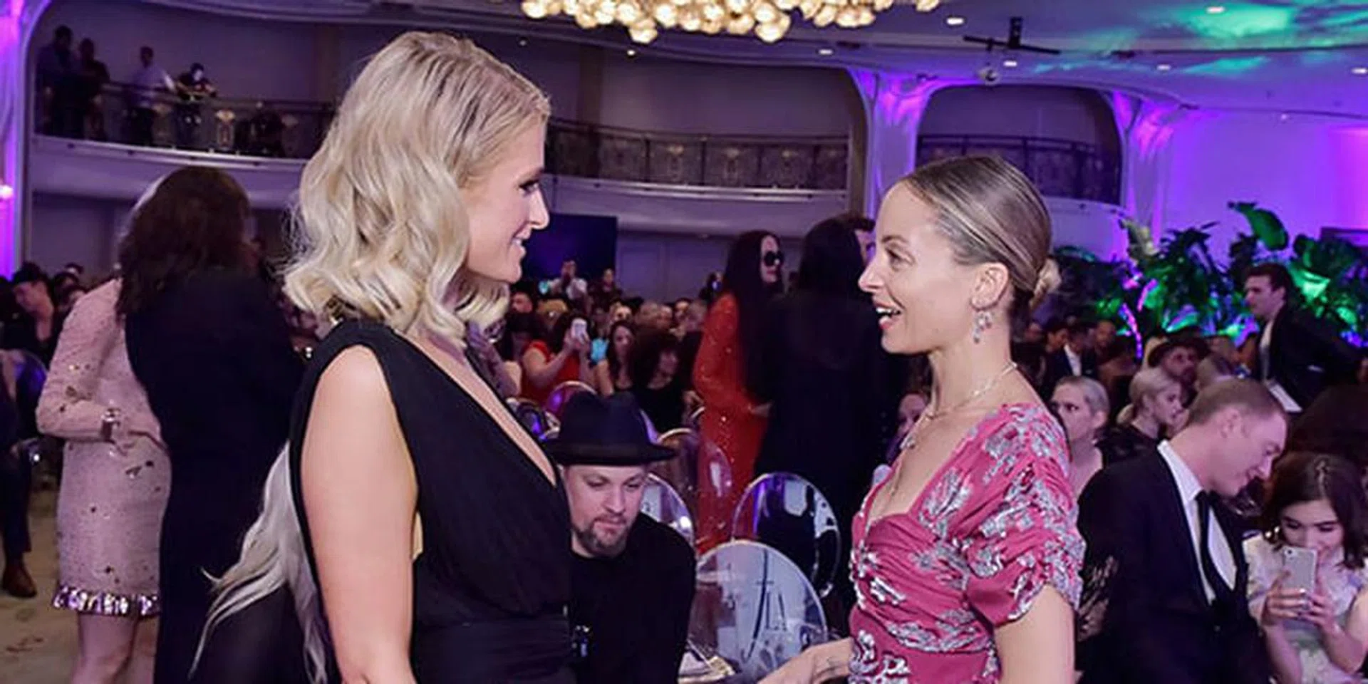 Nicole Richie and Paris Hilton