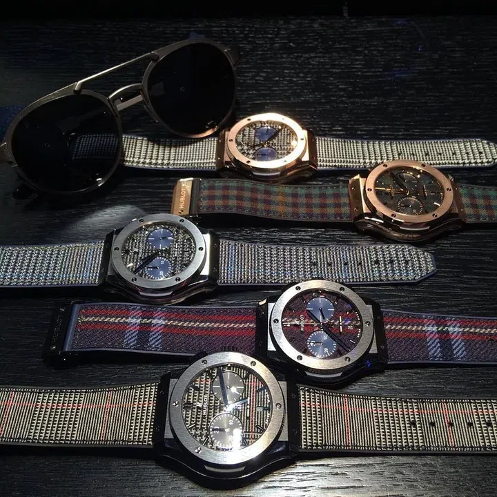 These Classic Fusion Chronograph Italia Independent for men also come with a pair of Italia Independent sunglasses