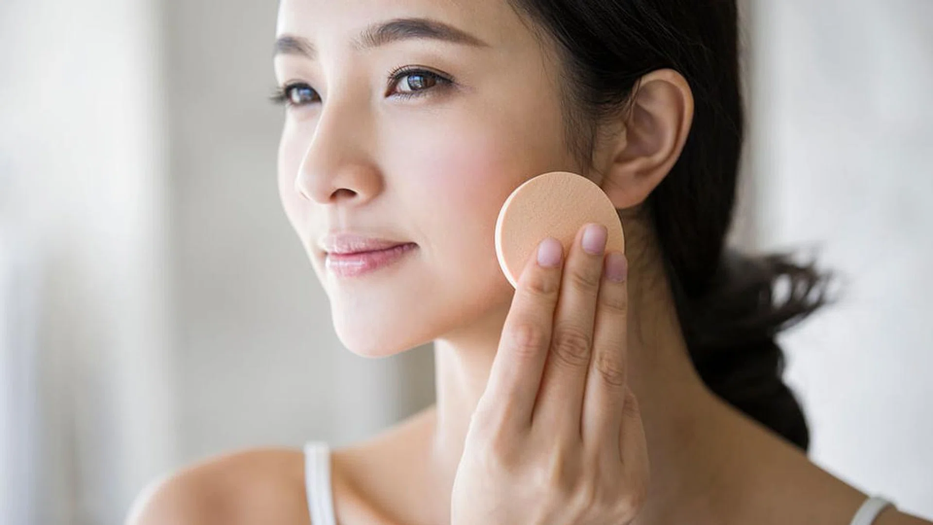 What Are Powder-Based Skincare Products? We Grind Down The Details ...