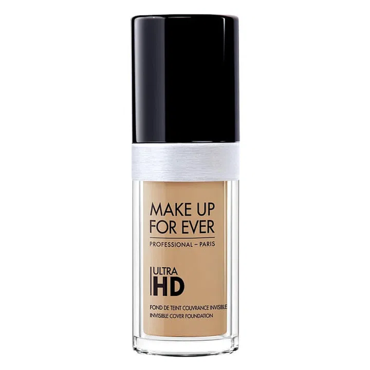 Thanks to its super fine pigment particles, this unifies the complexion without leaving any traces for a natural, supple finish. 