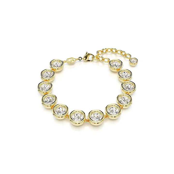 hbsg-swarovski-the-wonder-of-love-9