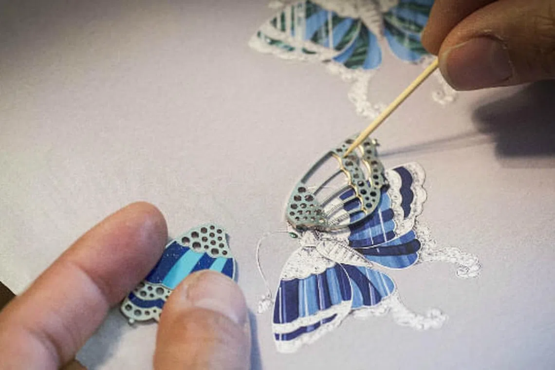 Van Cleef & Arpels' New High Jewellery Collection Celebrates Wildlife ...