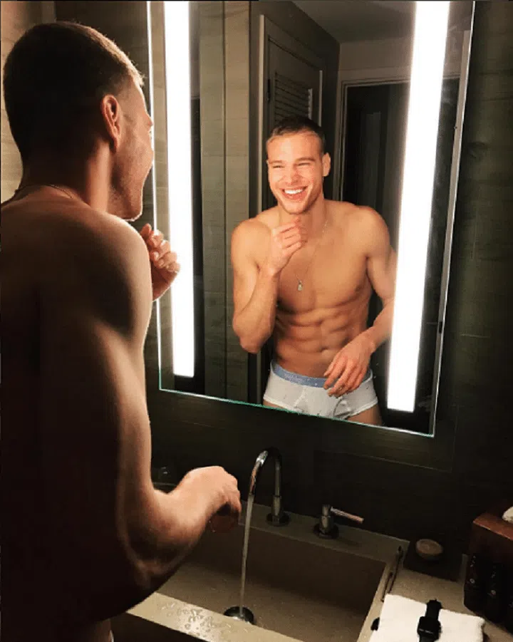 Looks like this while brushing his teeth. 
Follow at: @matthew_noszka