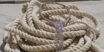 chanel flying cloud