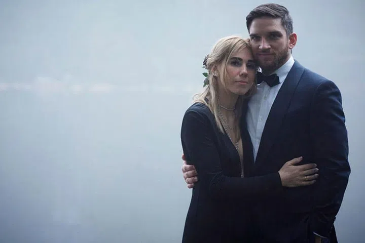 November 2016 Girls Actress Zosia Mamet married her fiancé Evan Jonigkeit, wearing an alternative black Givenchy wedding gown at Cedar Lakes Estate in New York.
