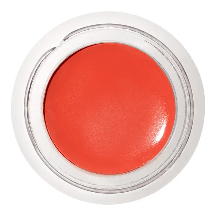 With a balm-like texture that melts into skin once applied, this lovely tint can be used on your cheeks and lips to create a lovely, natural flush.