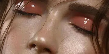 Glossy lids