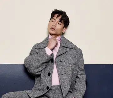 harpers bazaar singapore september 2025 manny jacinto shot by yu tsai