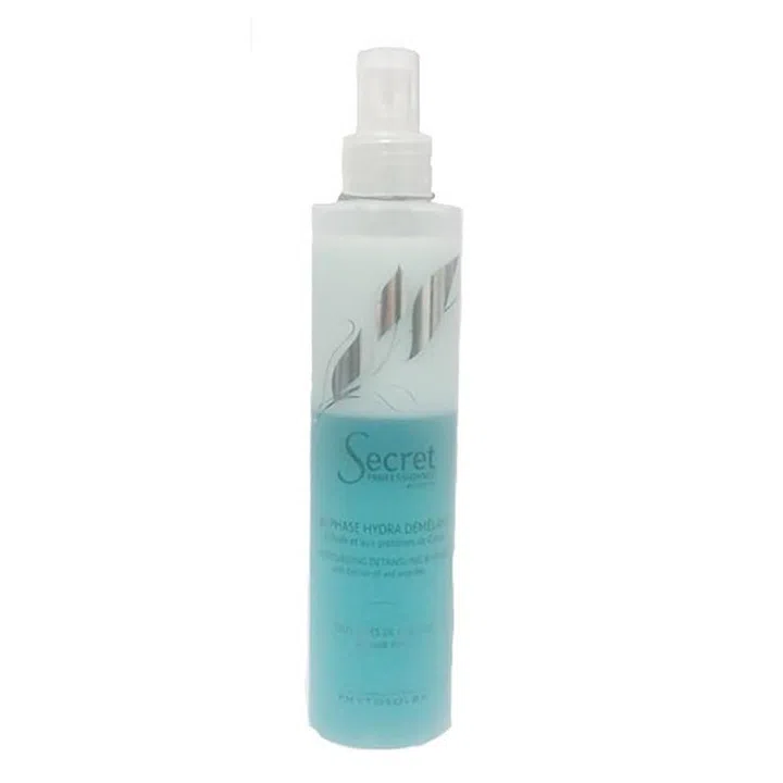 Its silk-like texture with cotton oil detangles, nourishes and replenishes with peptides.