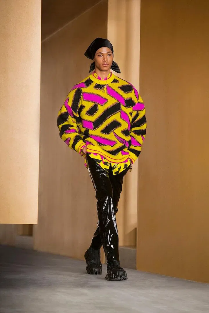 Photo: Versace