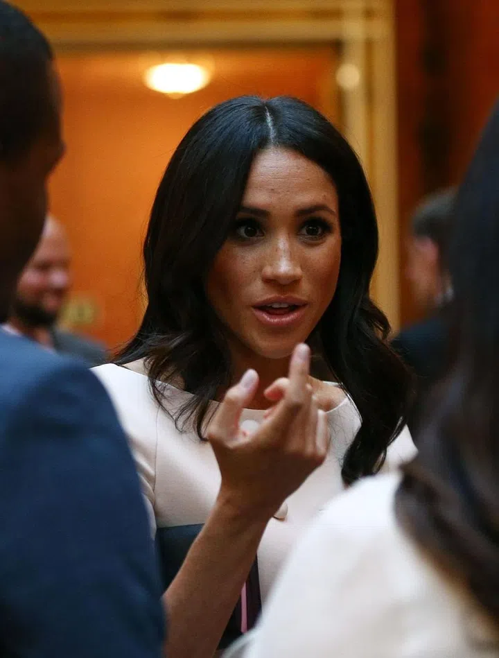 A video recently circulated showing Meghan Markle and Prince Harry in the audience of the Britain's Got Talent finale, in which the Duchess of Sussex does not blink or show facial expressions at all. Photo: Getty
