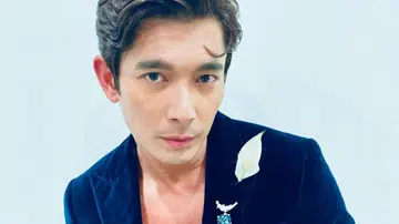 Elvin Ng Takes Takes Us Backstage At Star Awards 2023