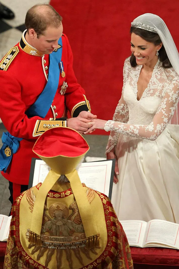 Kate's ring was made from Welsh gold and had been given to William by Queen Elizabeth II. (In accordance with tradition, Prince William did not have a ring.)
Photo: Getty
