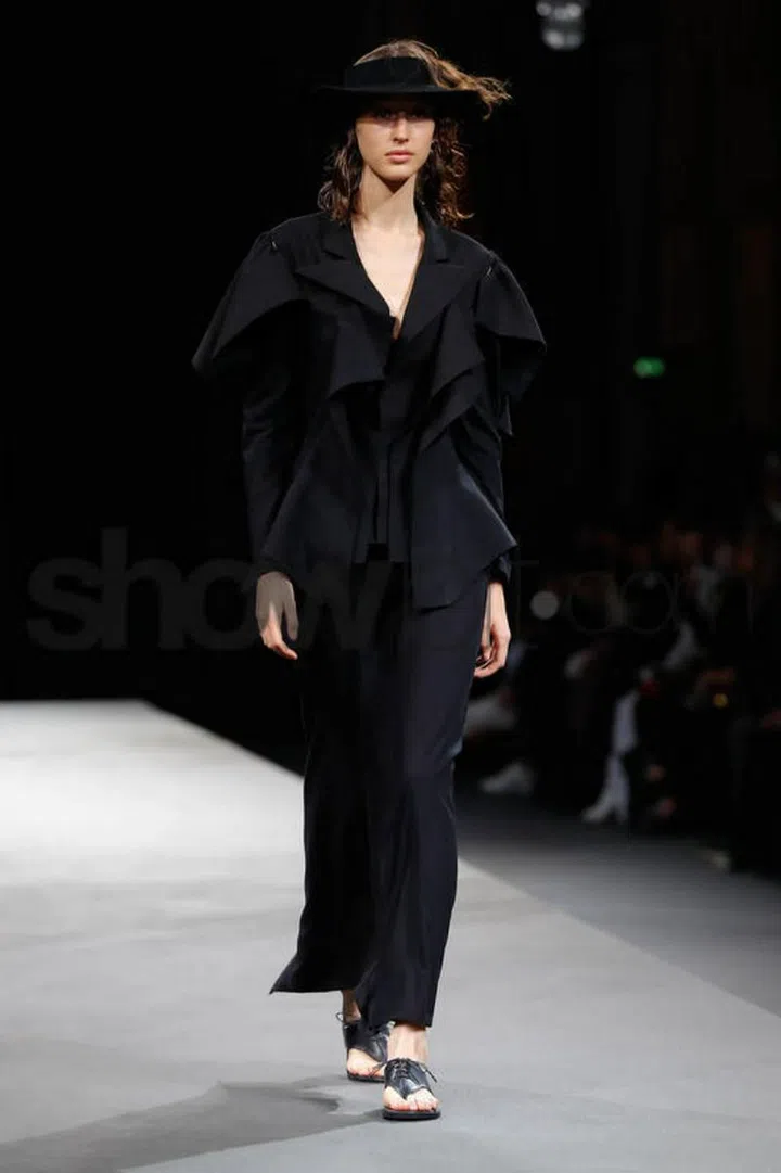 Photo: Showbit