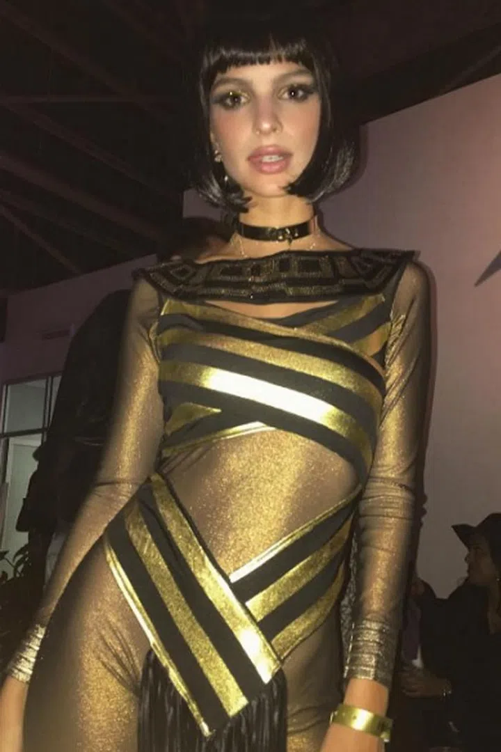 EMILY RATAJKOWSKI
The actress dressed as a modern Cleopatra. 
