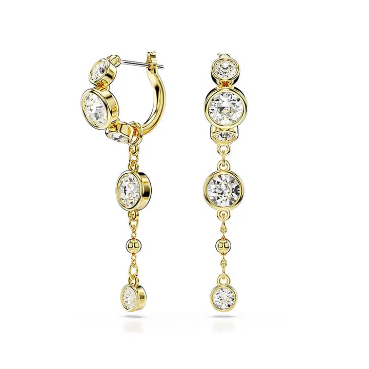 hbsg-swarovski-the-wonder-of-love-10